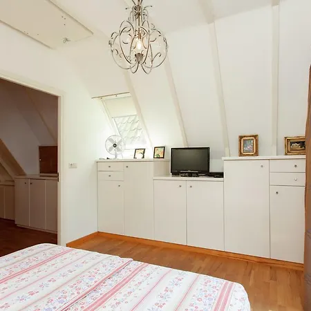 Holiday home Holiday Rumah Grace
